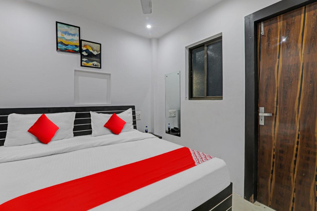 Oyo Flagship 81064 Chaudhary In Otel Gorakhpur Dış mekan fotoğraf