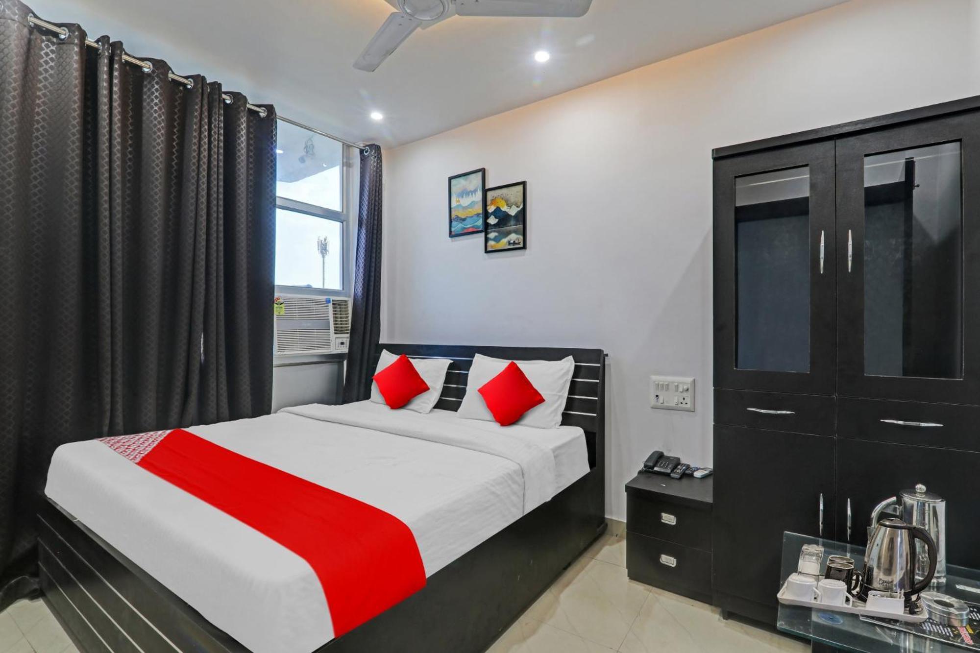 Oyo Flagship 81064 Chaudhary In Otel Gorakhpur Dış mekan fotoğraf