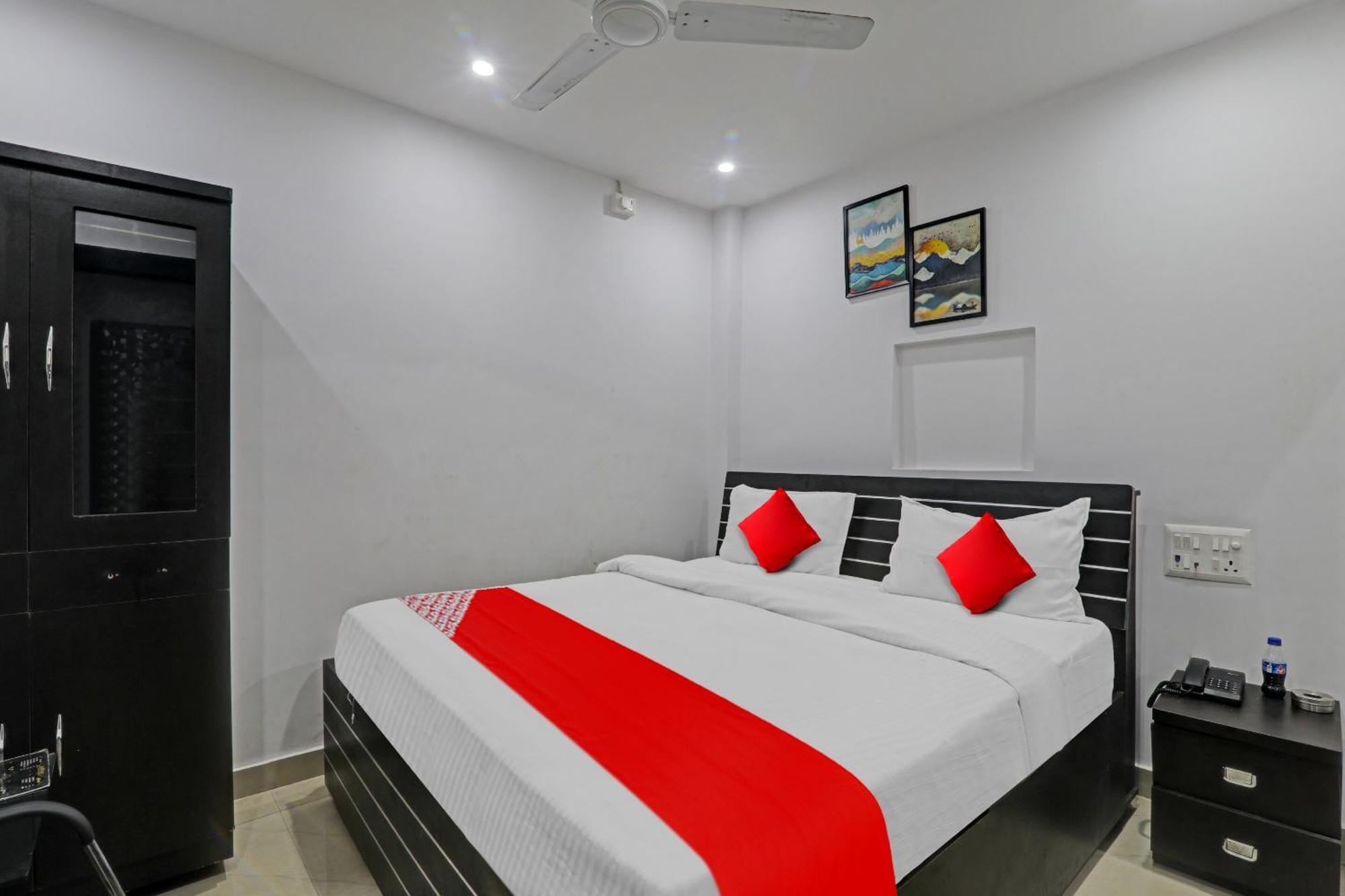 Oyo Flagship 81064 Chaudhary In Otel Gorakhpur Dış mekan fotoğraf