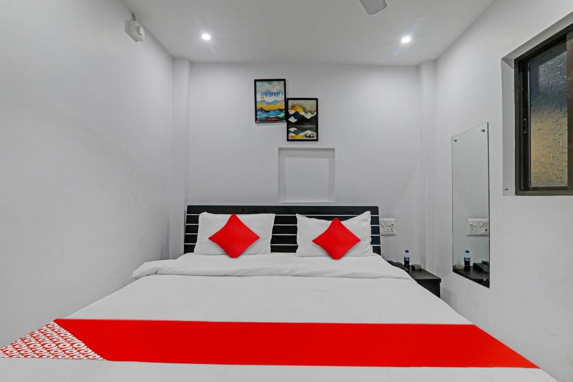 Oyo Flagship 81064 Chaudhary In Otel Gorakhpur Dış mekan fotoğraf